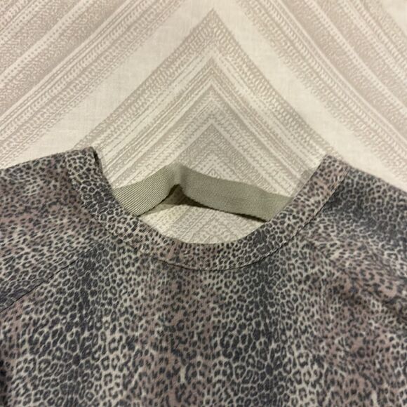 Chaser Girls Leopard Print Lightweight Sweatshirt - Picture 3 of 5